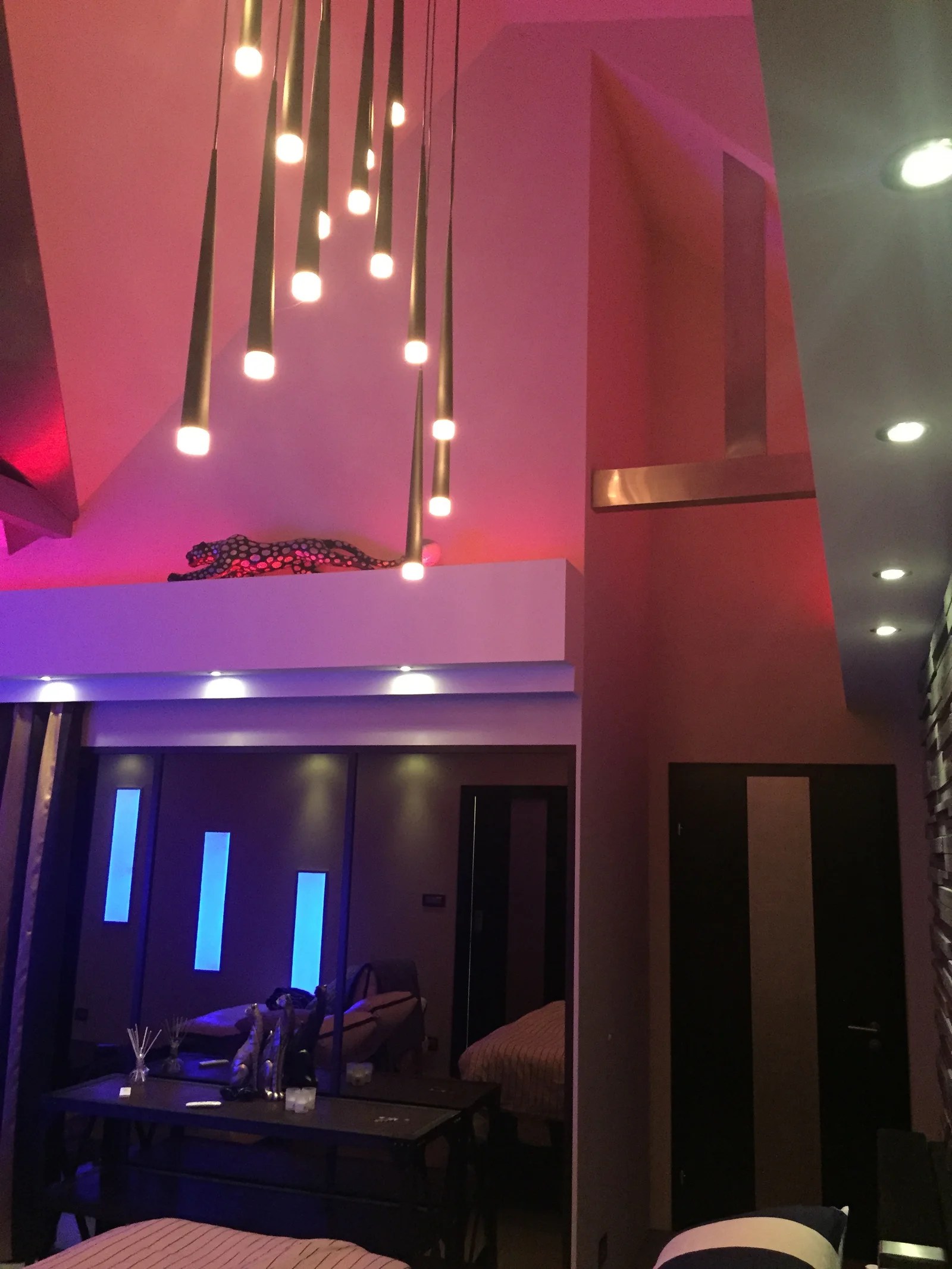 Gallery LED light effects